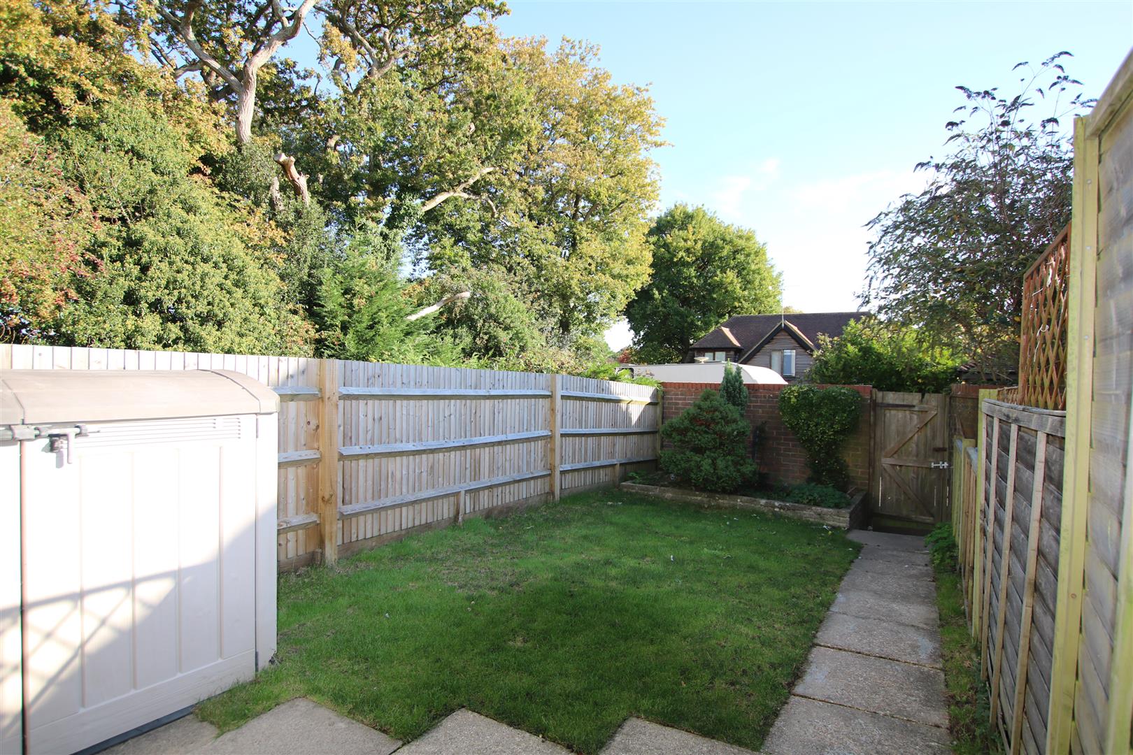 Earlswood Close, Horsham